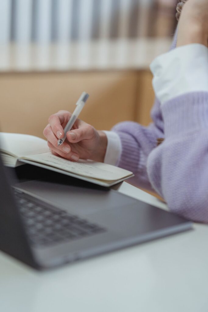 Writing the latest AQQOUNT business insight article